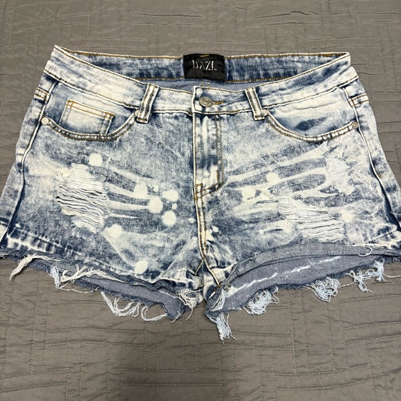 Micro Mini Shorts Size 9 Low Rise Stretch Jean Bleached Distressed Cutoff - Picture 1 of 10